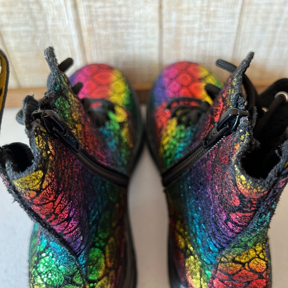 Dr. Martens 1460 Pascal Rainbow AW004 - Picture 9 of 9